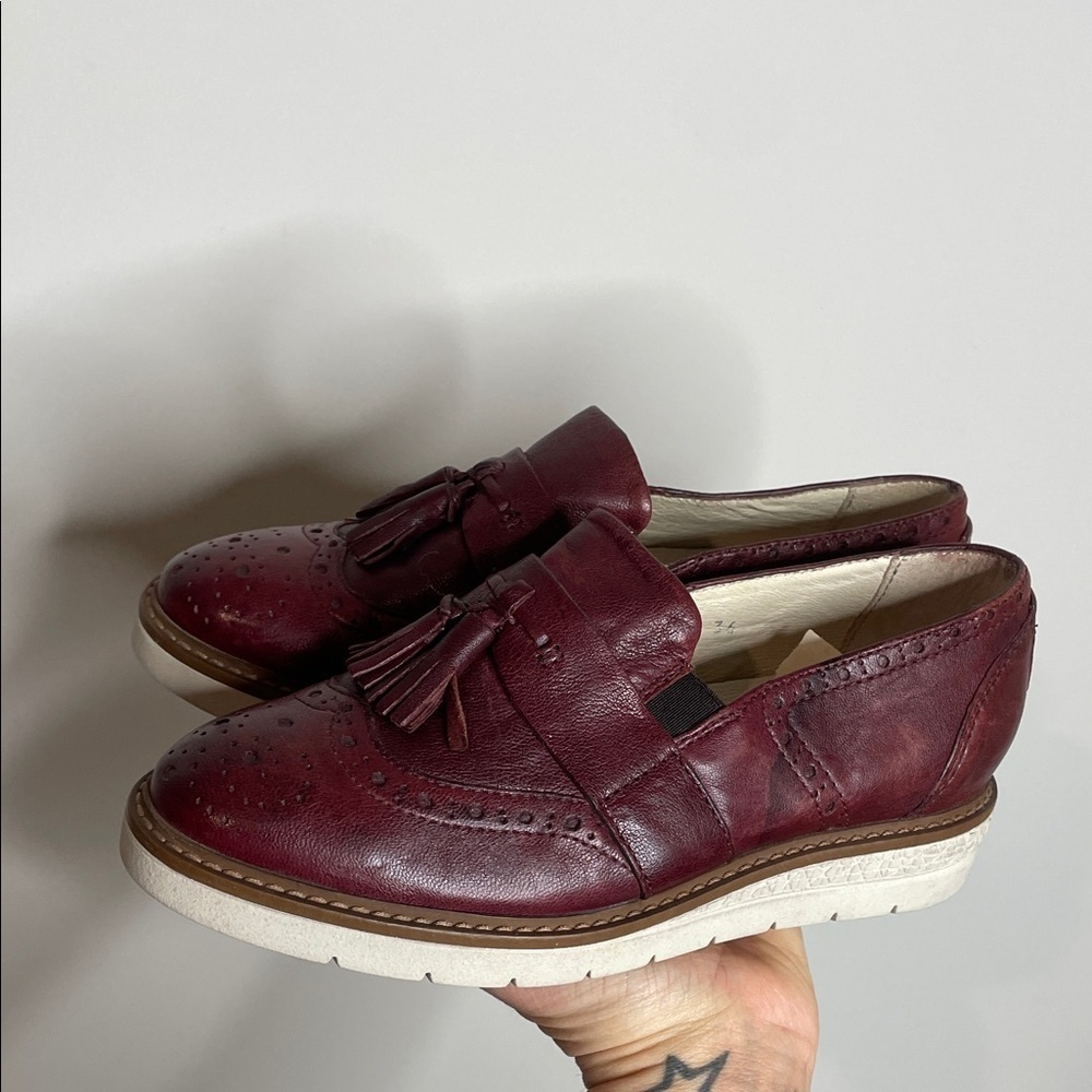 A.S.98 | Women’s Pella Perla Loafers in Burgundy Brogue & Tassel Details Size 6